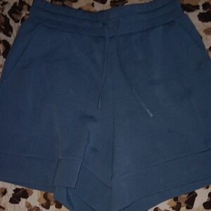 Varley Women's Athletic Shorts in Blue